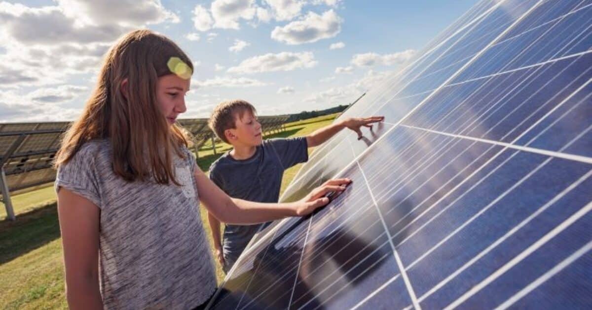 Featured image for “Geelong group to drive renewable energy projects”
